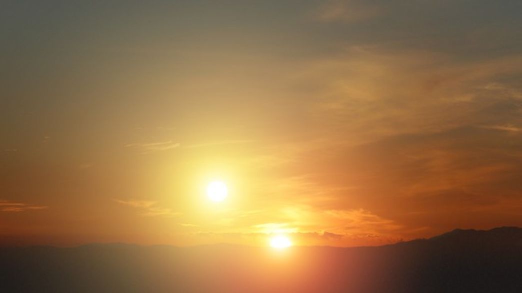 ☆ star! ☆ This is one of the strangest star systems astronomers have
