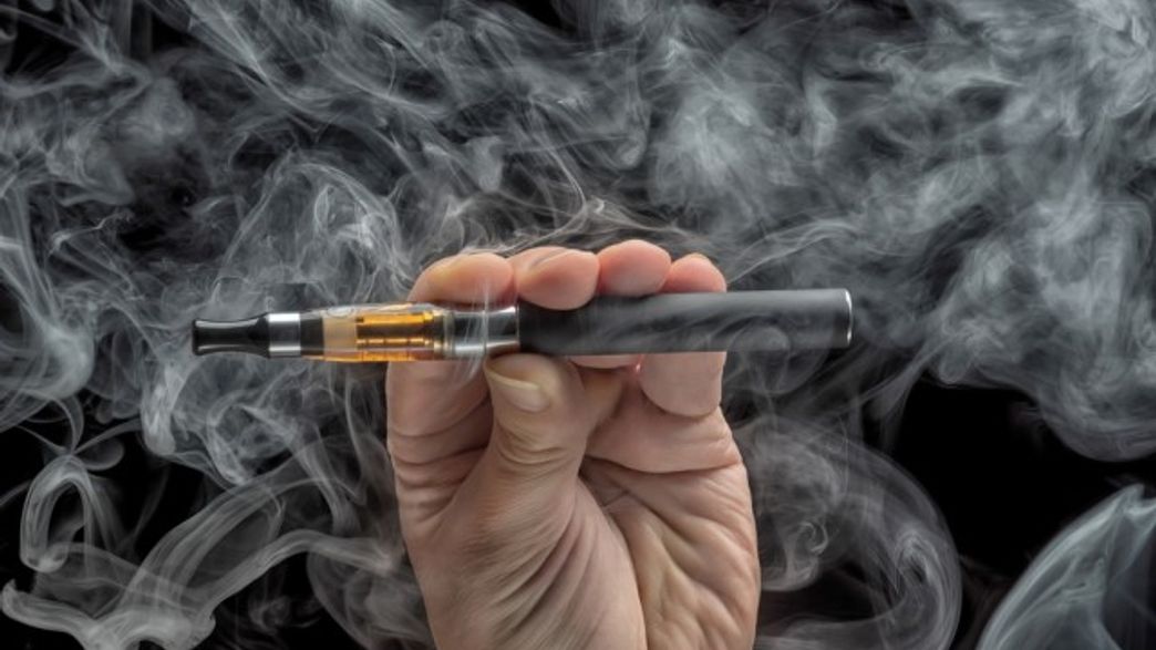 E-Cigarette Vapor Has Similar Effect On Respiratory Tract As Air, According  To Tobacco Company