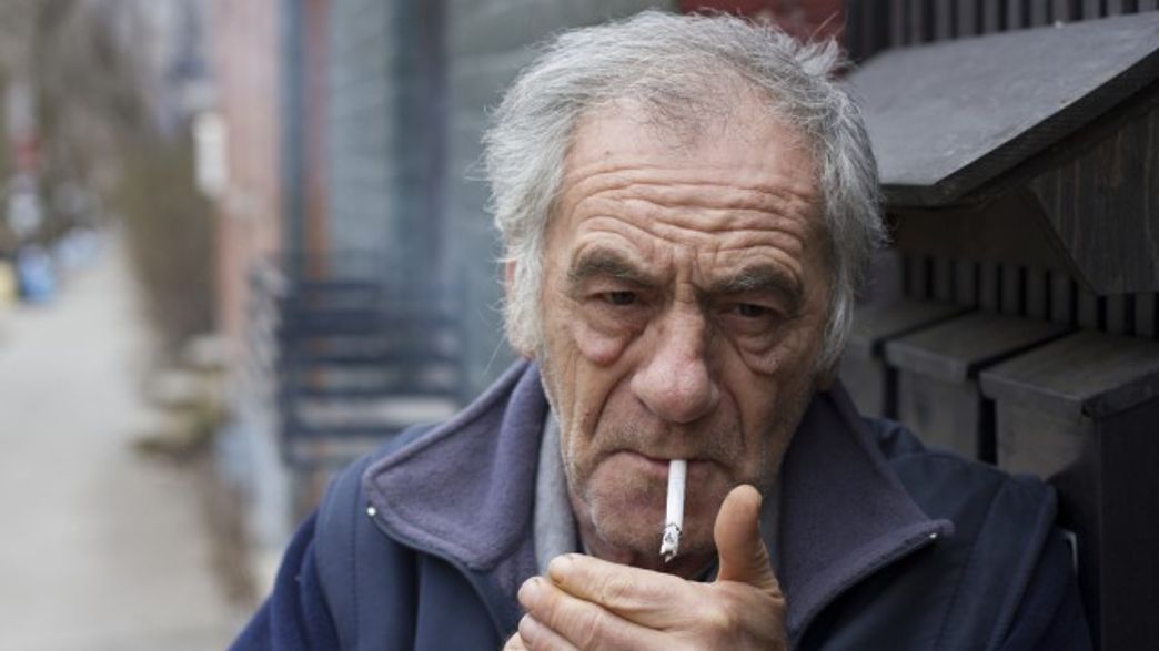 Why Do Some Smokers Have Healthy Lungs? IFLScience