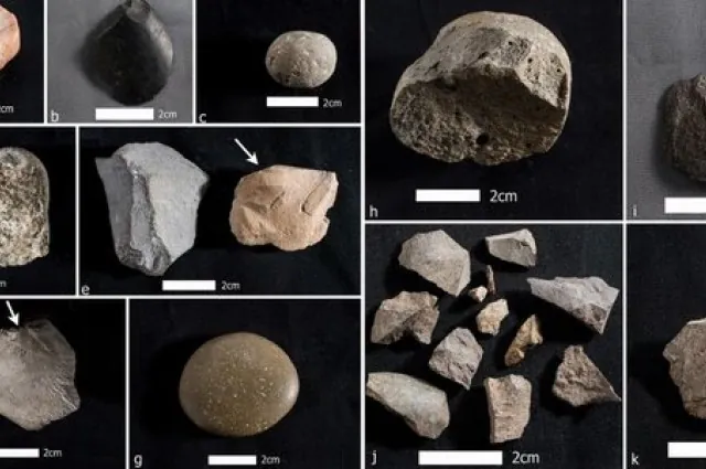 1464369958-3809-archeologists-