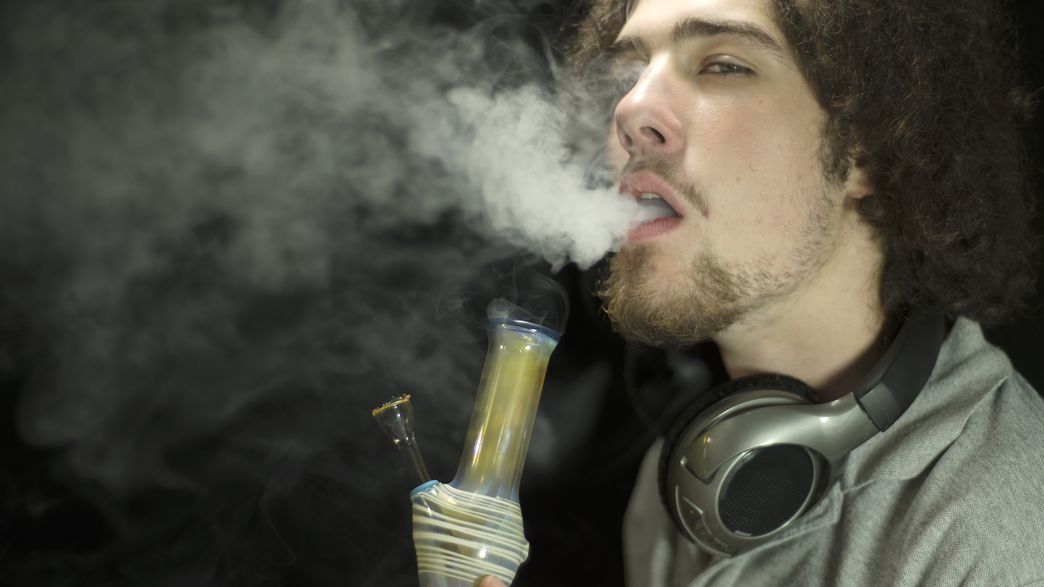 How Long Do Illegal Drugs Stay In Your System? | IFLScience