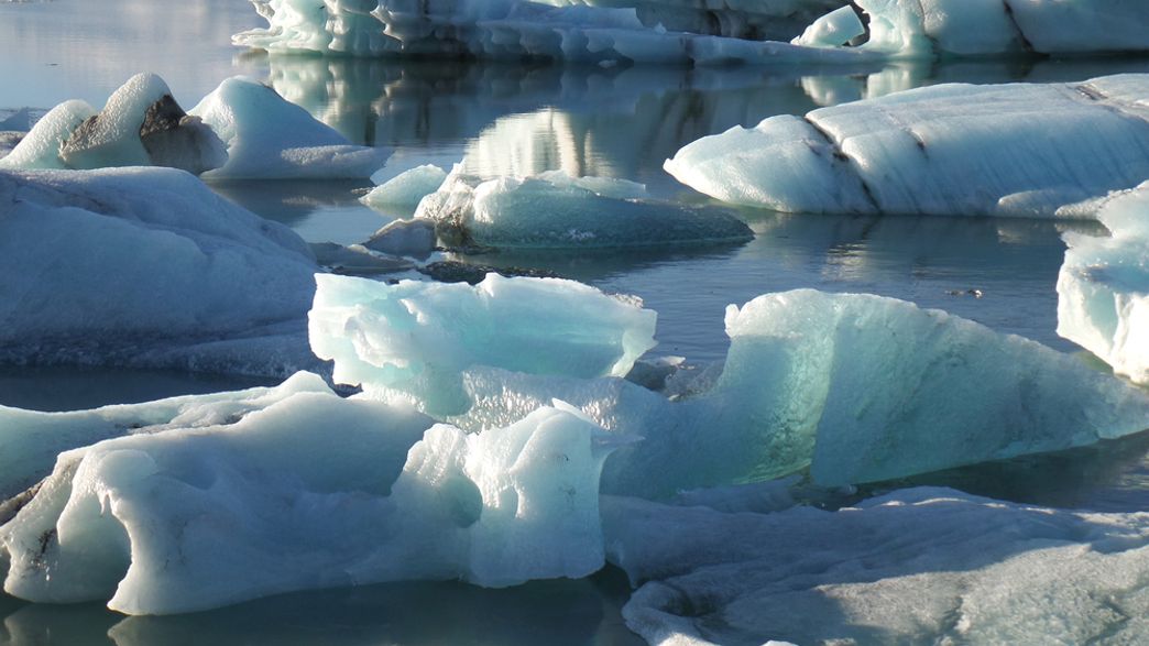 Why Are Icebergs Suddenly Swarming The North Atlantic? | IFLScience