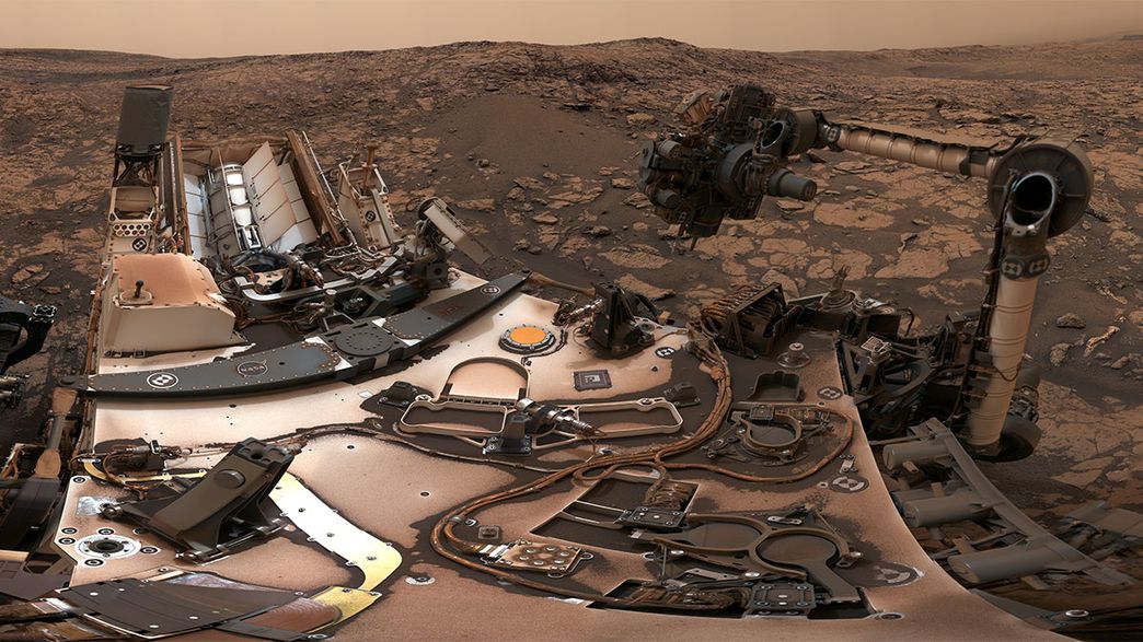 NASA's Curiosity Rover Snaps Awesome Panorama Of Mars – With One ...