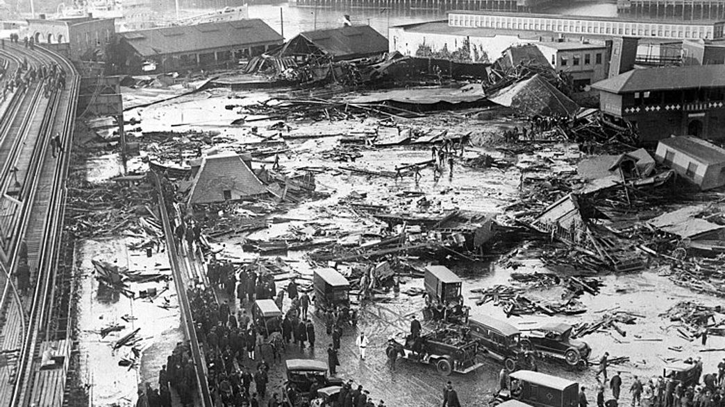100 Years Ago Today, A Deadly Toffee Apple Tsunami Swept Through Boston