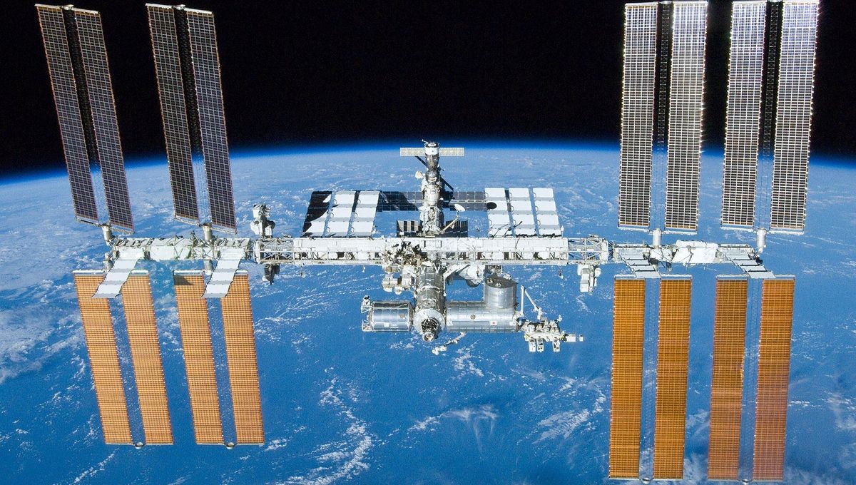 Alarms Ring On The ISS As Cosmonauts Wake Up To Smell Of Smoke And