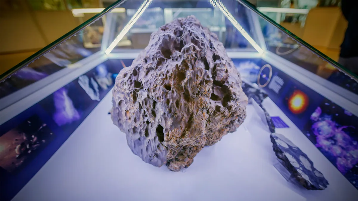 chelyabinsk-meteor-l.webp