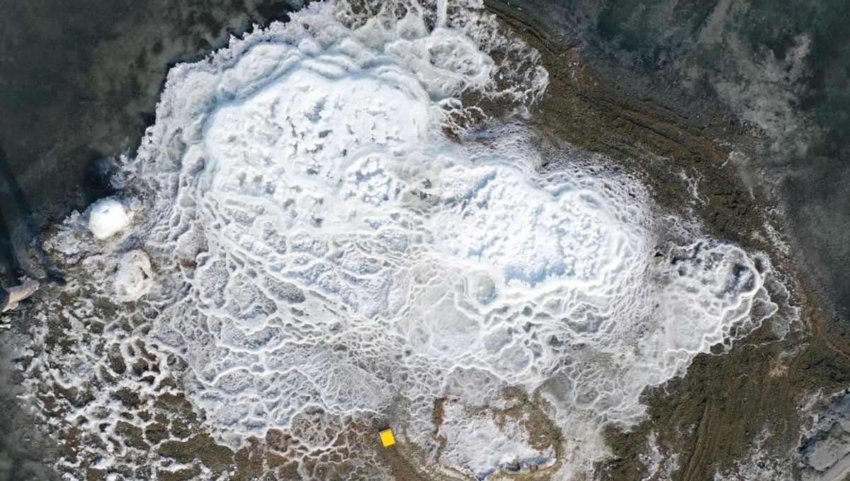 What The Heck Are Those Giant Mounds On The Great Salt Lake Iflscience