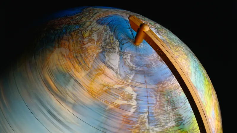 globe spinning