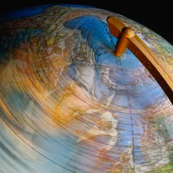 globe spinning