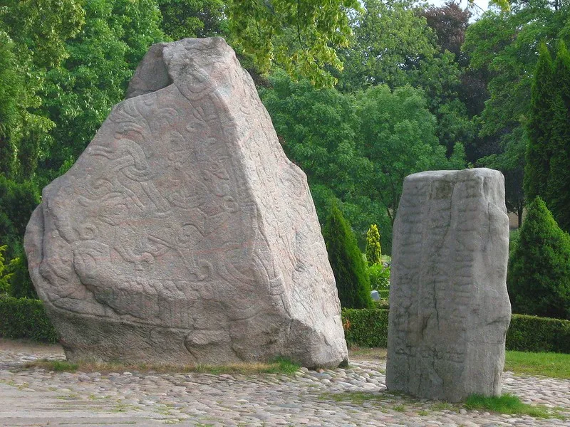 Archaeologists using 3D scans have identified who carved the Jelling ...