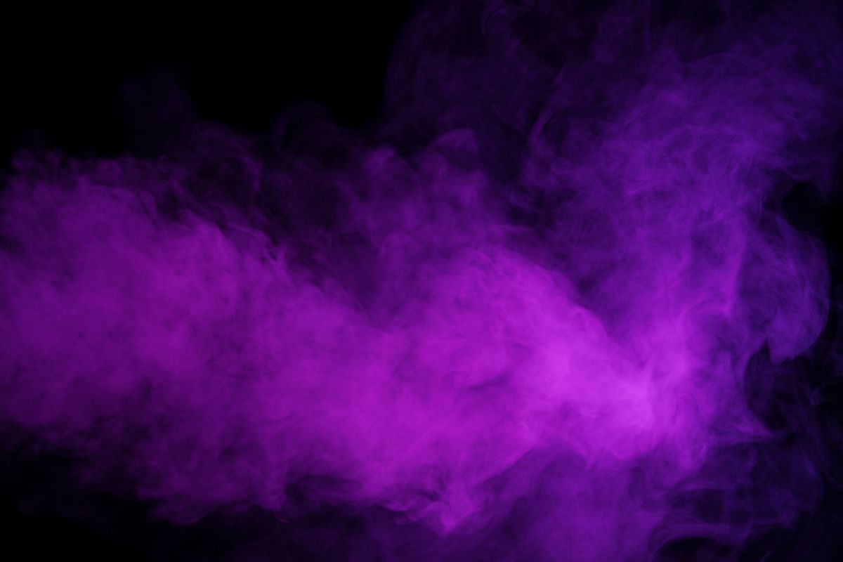 400-Year-Old Alchemical Mystery Solved: Why Does Gold Explode Purple?