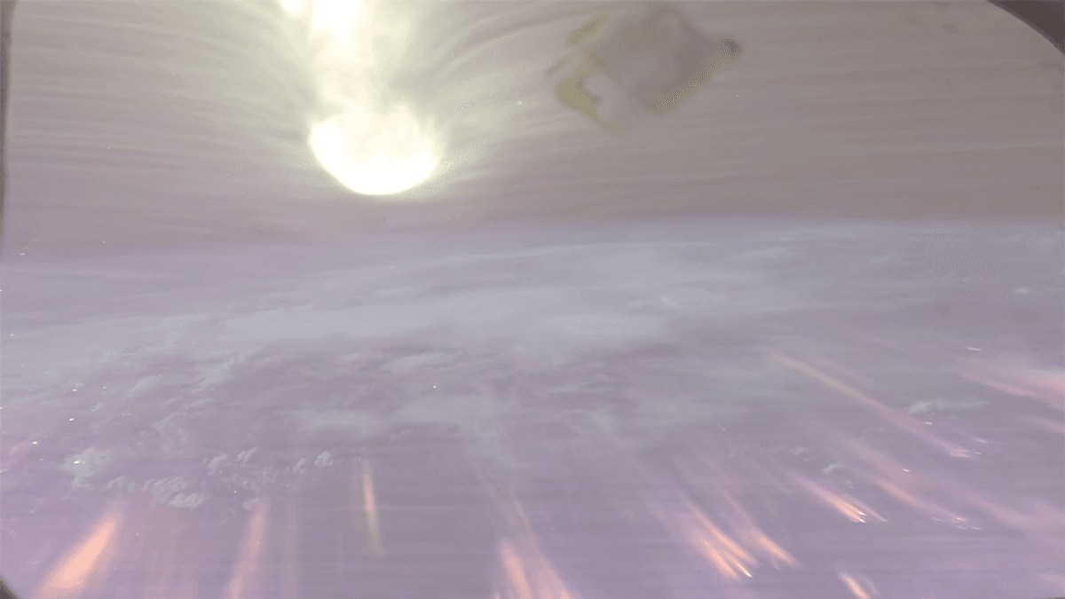 Incredible POV Shows Orion Entering Earth's Atmosphere At 32 Times The Speed Of Sound