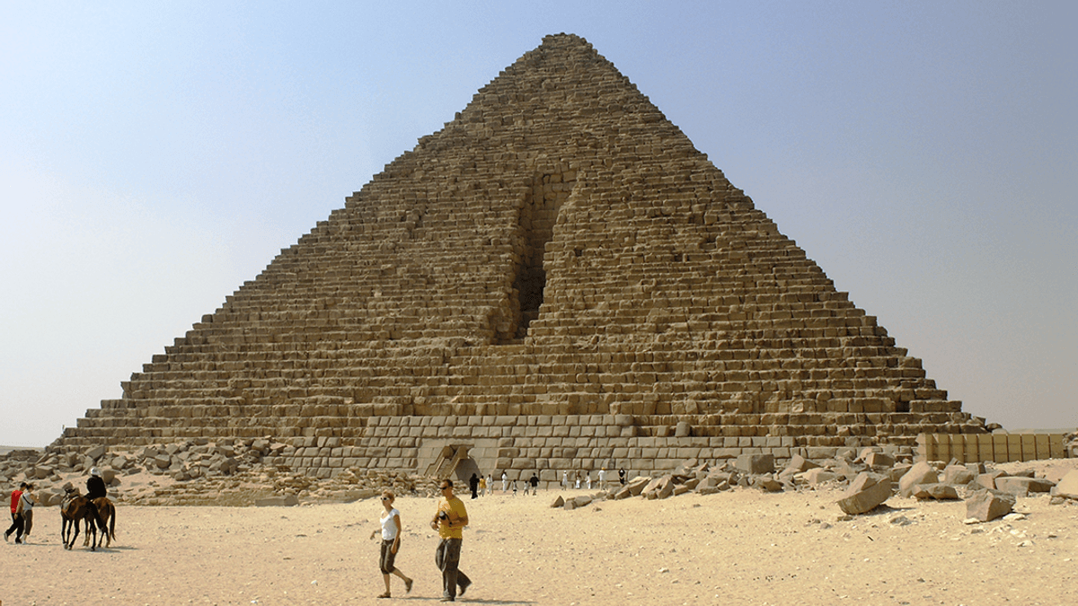 Controversy As Egypt Begins Ancient Pyramid Renovation