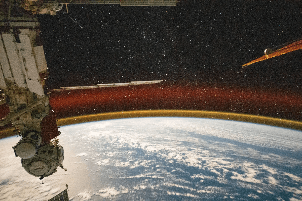 Astronaut Snaps Breathtaking View Of Earth’s Airglow From Space
