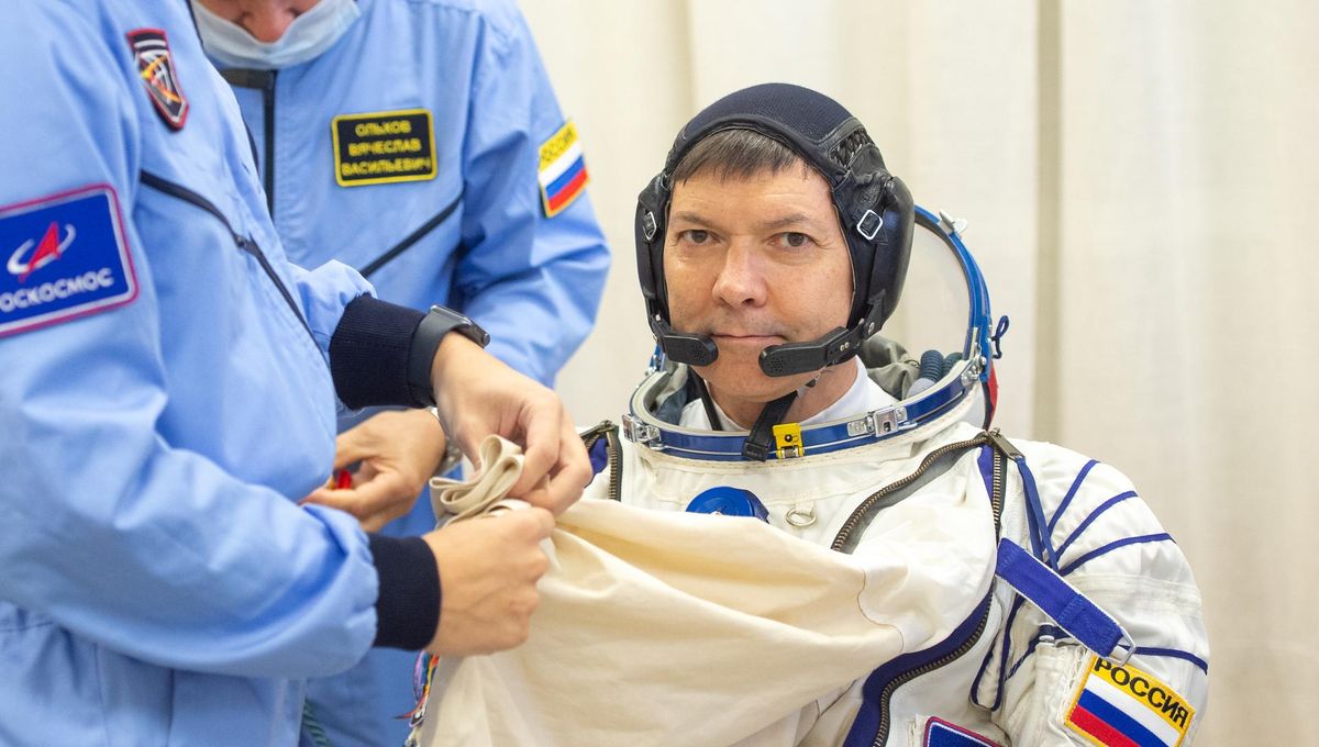 айитти, шерри (75) — ганский политик,. Begin long before. Begin long before. Time words в английском. Linking words времена.