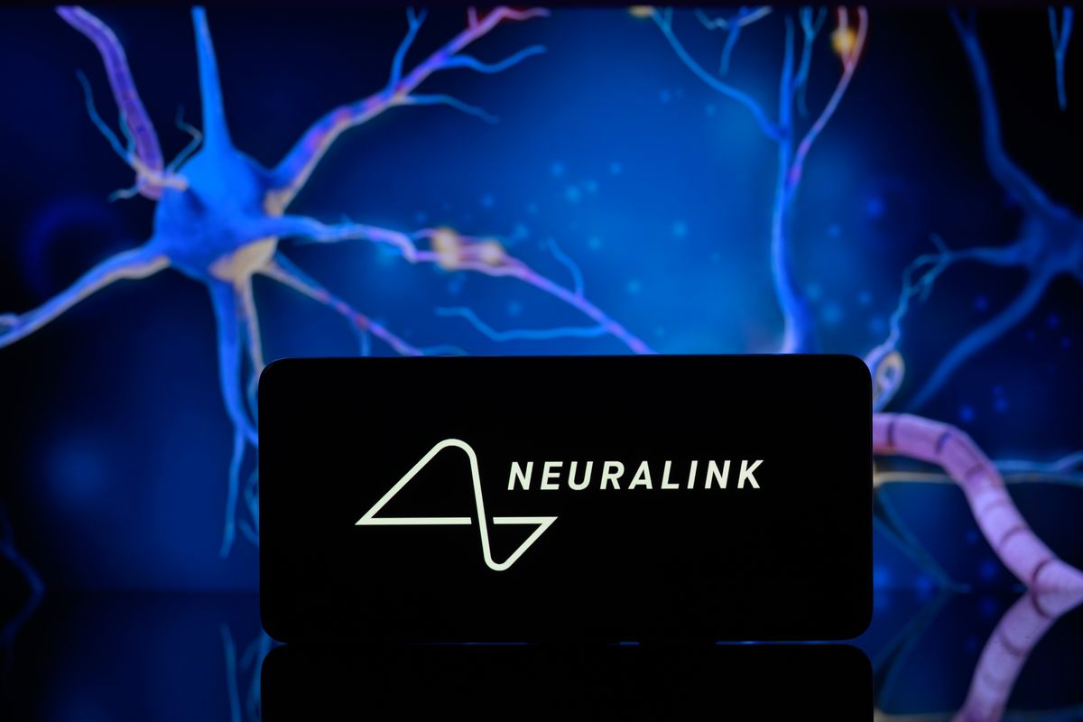 First Human Neuralink Brain Chip Recipient Controls Computer Mouse By Thinking‚ Musk Claims