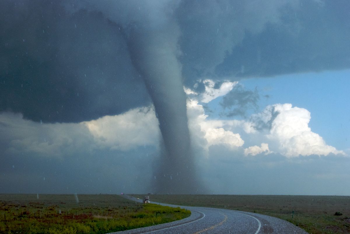 Incredibly Rare Tornado Spinning In “Wrong” Direction Hit Oklahoma, Surprising Meteorologists