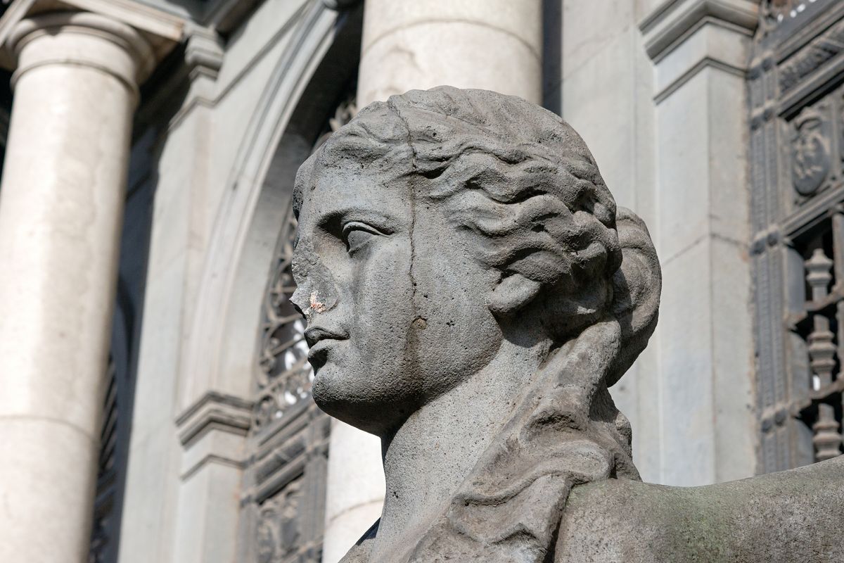 Why Do So Many Ancient Roman And Greek Statues Have No Noses?