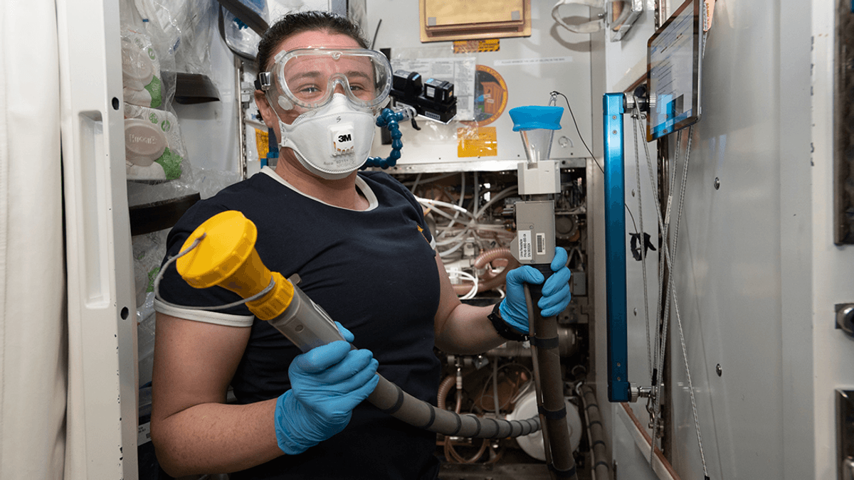 NASA Astronaut Reveals You Have To Pass The Pee And Poop Test If You Want To Go To Space