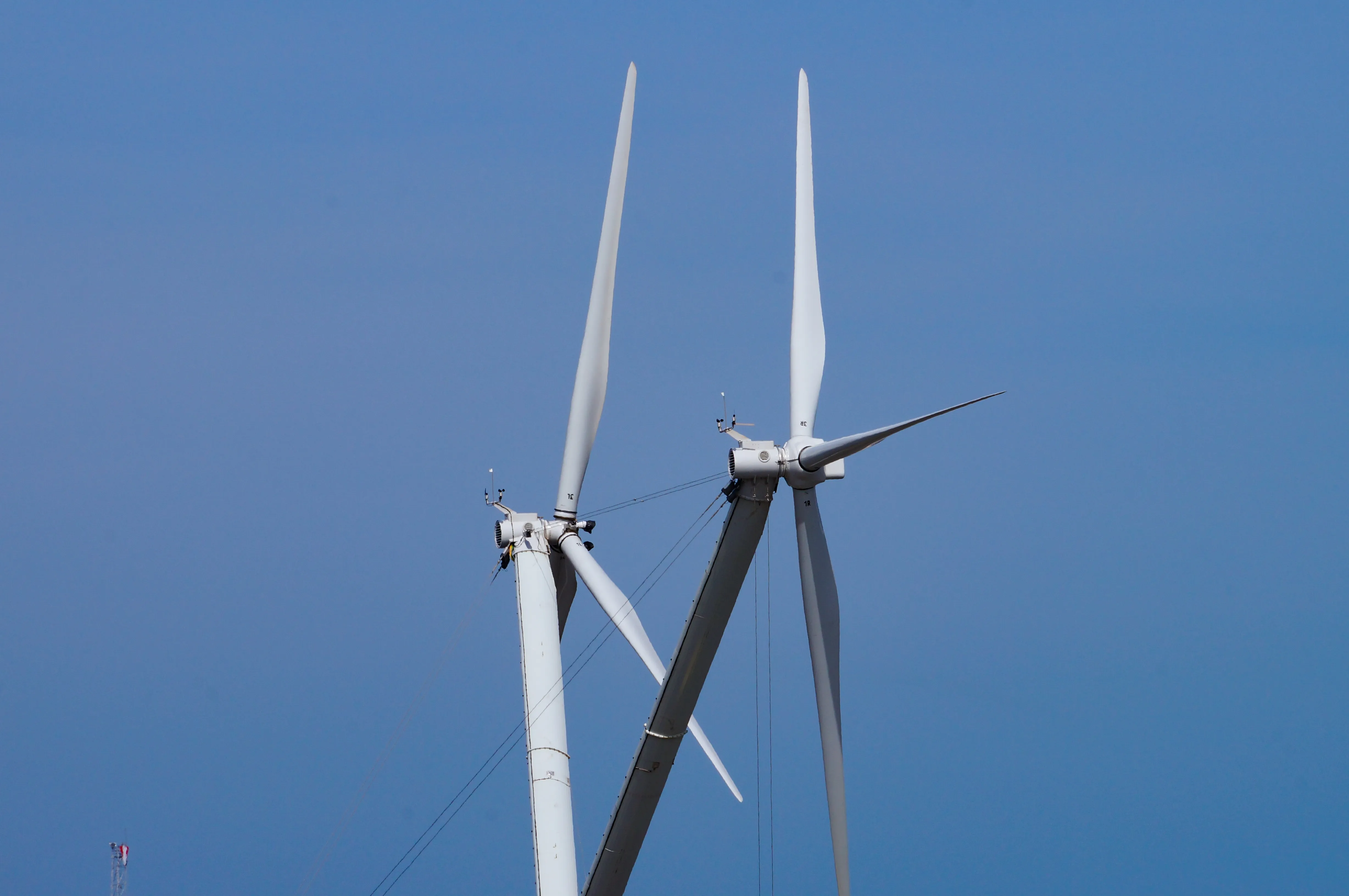 Largest Floating Wind Platform's Twin Giant Turbines Withstand