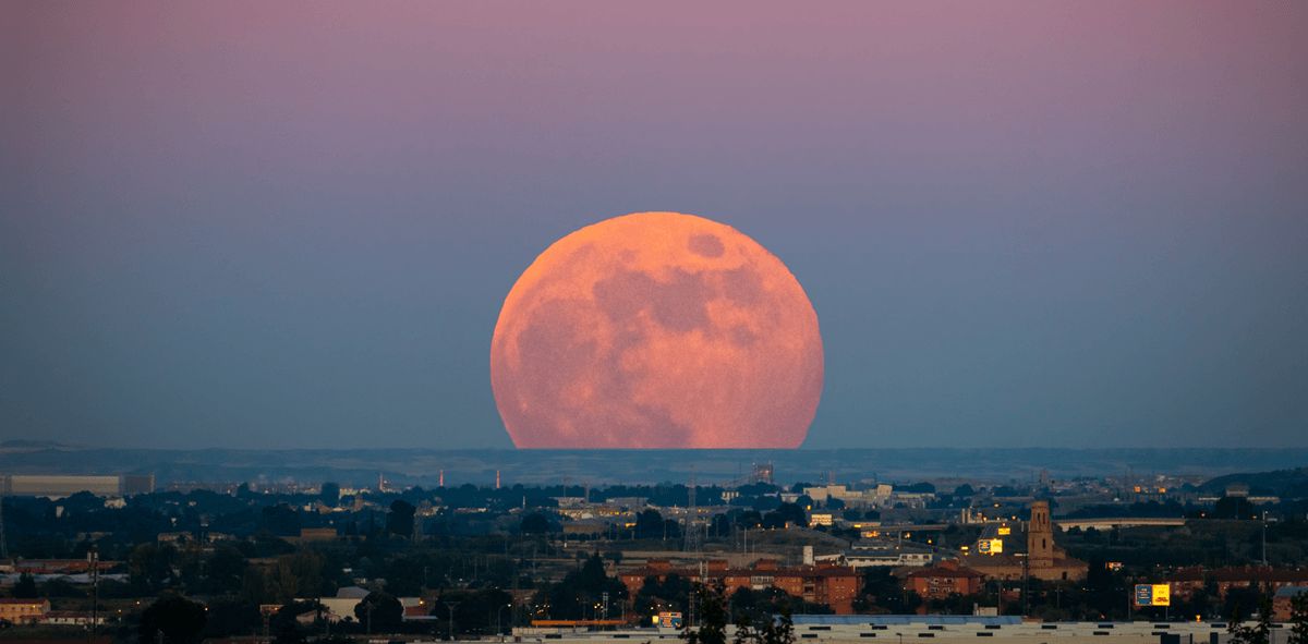 We Still Haven't Solved The Moon Illusion After Thousands Of Years