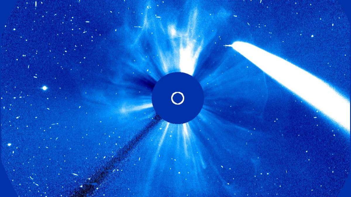 Watch More Coronal Mass Ejections Slam Into Comet C/2023 A3 Tsuchinshan-ATLAS