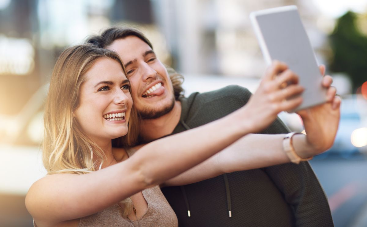 Your “Good Side” Is Probably Your Left – Here’s Why