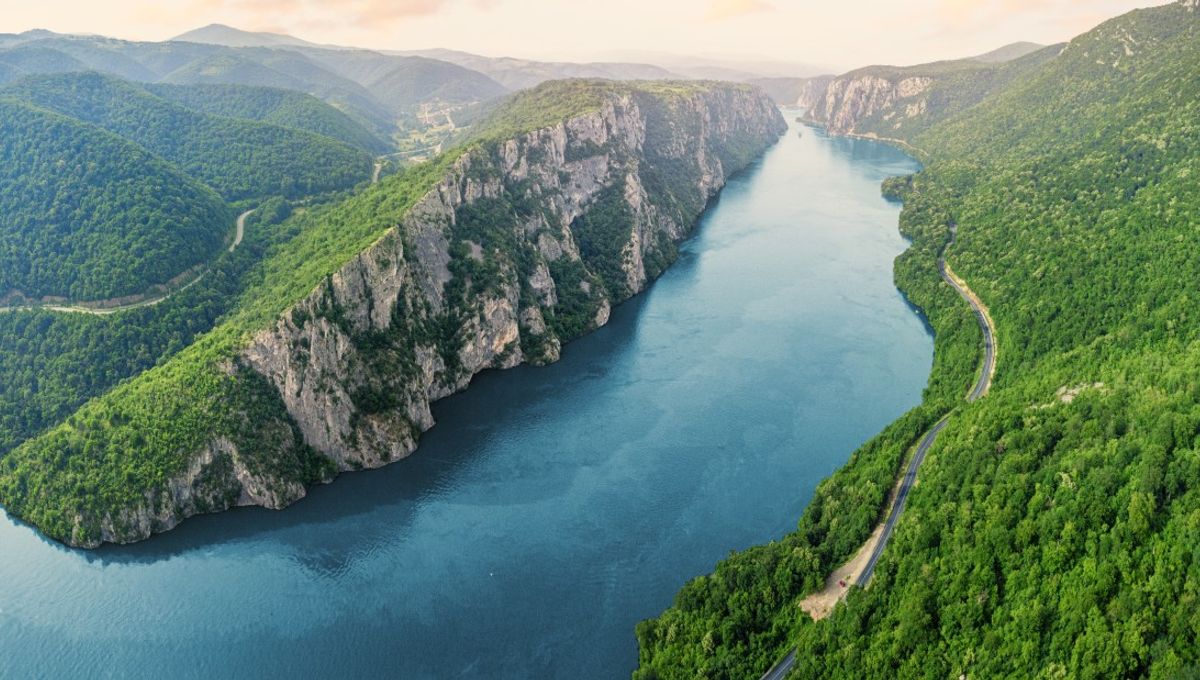 Danube River: The Most International River In The World Flows Through 10  Countries | IFLScience