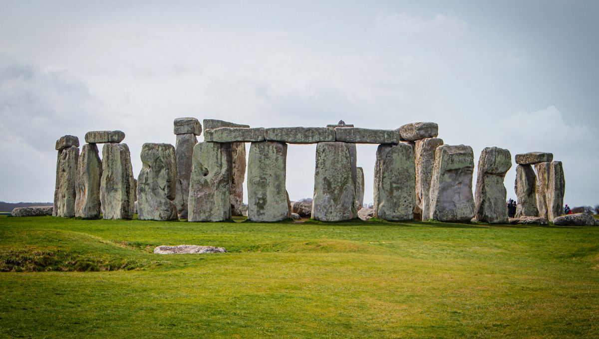Had been Stonehenge’s Bluestones Transported through People Or Ice? 100-12 months-Outdated Discovery Sparks Debate