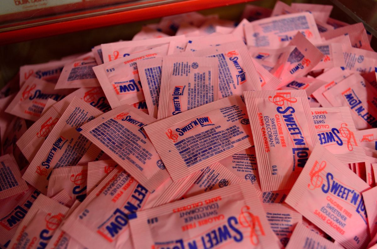 Artificial Sweeteners Like Aspartame Linked To 1.6 Years Of Extra Brain Aging In 8-Year Study