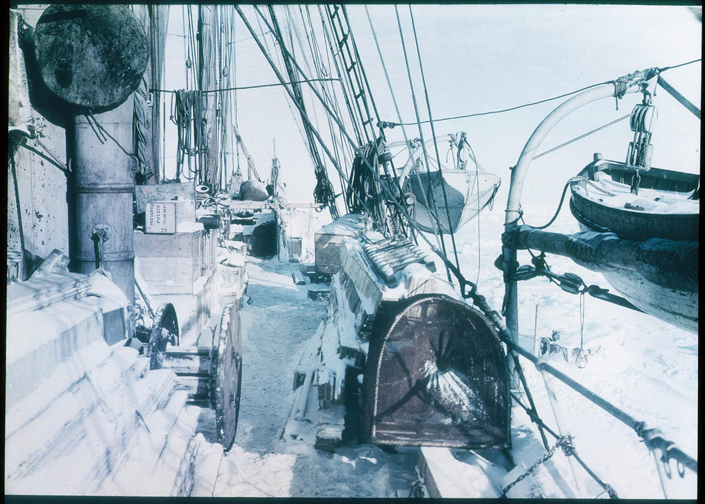 The deck of the "Endurance" after it ran into trouble in the Weddell Sea.
