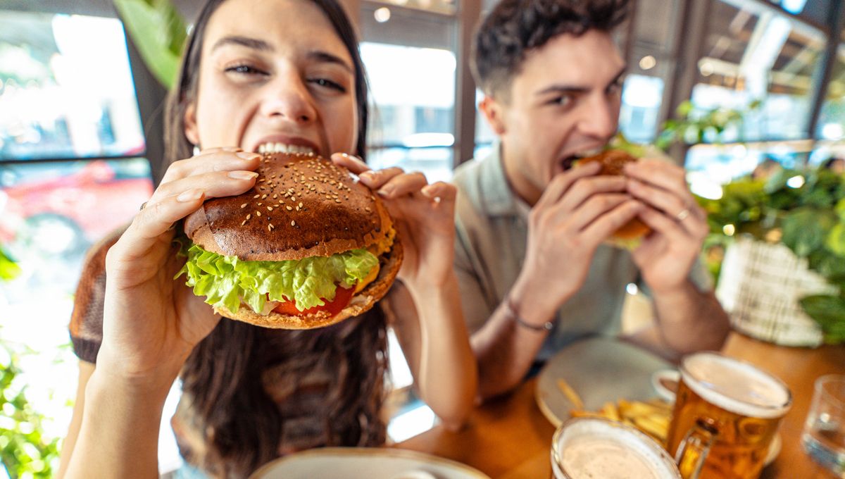Mengapa Disebut “Hamburger” Padahal Tidak Ada Daging Ham?