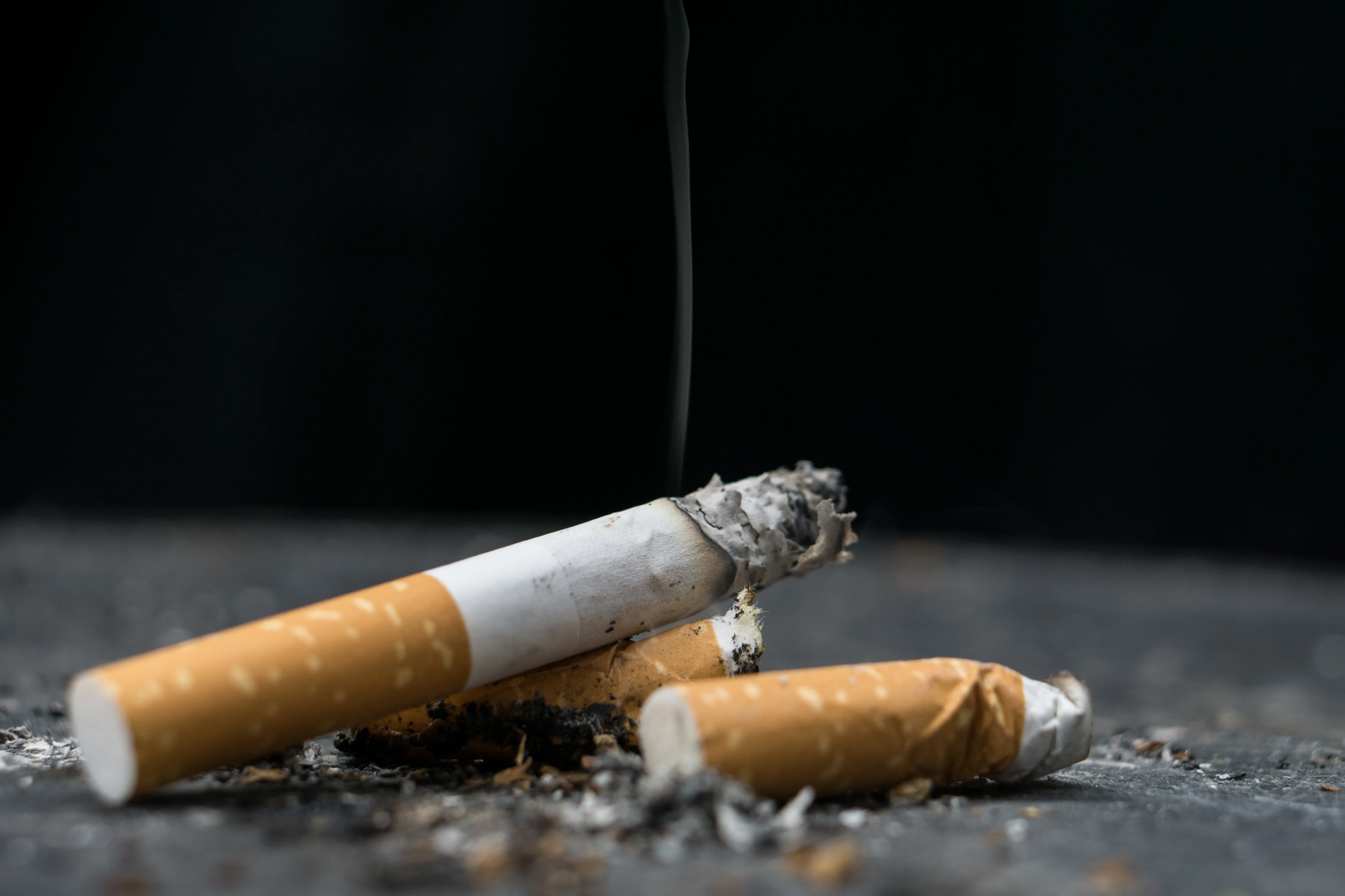 herbal non tobacco cigarettes ROYAL SWAG Herbal Cigarette Regular, Clove Flavoured NO Nicotine NO Tobacco  With 20ML Shot Smoking Cessations Price in India