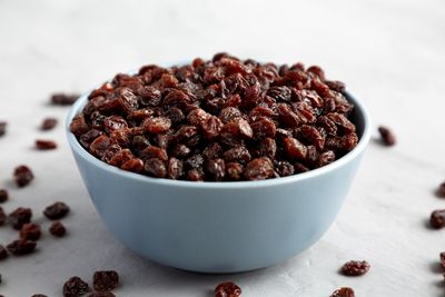 bowl of raisins