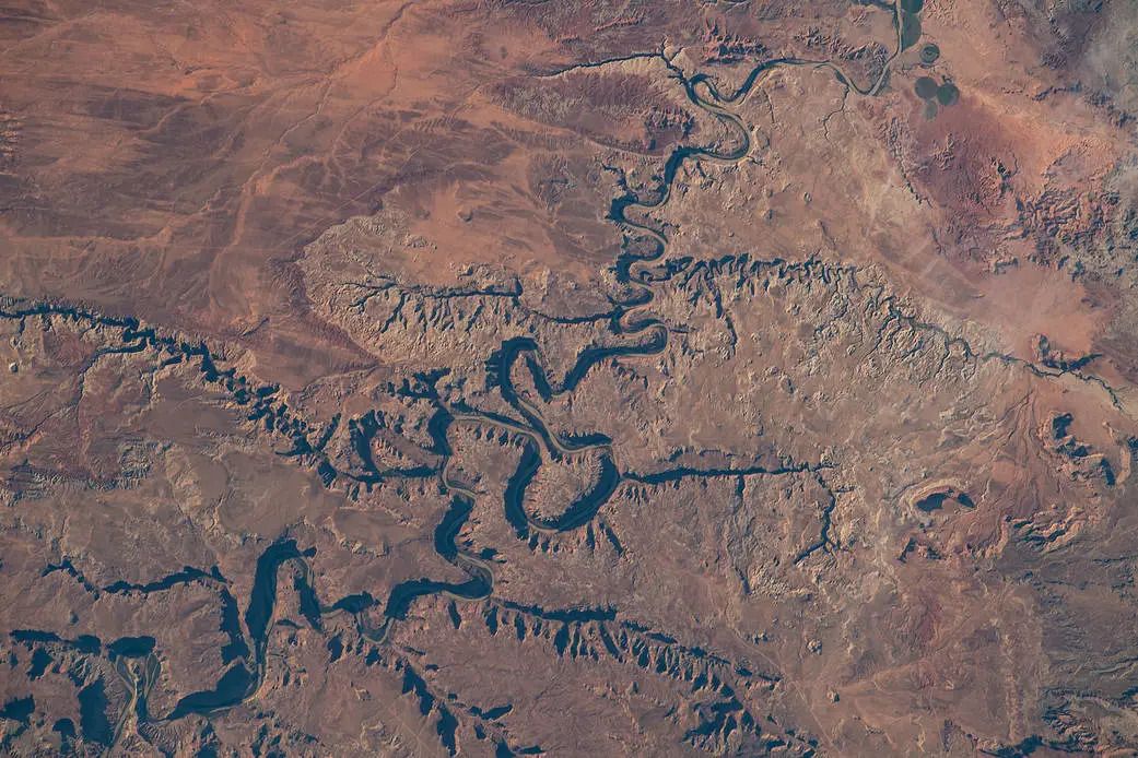 The Green River snakes through Canyonlands National Park near Moab, Utah, in this photograph from the International Space Station. The Green River snakes through Canyonlands National Park near Moab, Utah, in this photograph from the International Space Station.