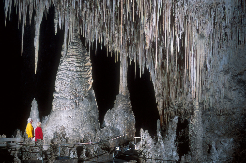 The "temple of the sun" formation, showing some huge fat stalagmites and hundreds of thin spiky stalactites. The "temple of the sun" formation, showing some huge fat stalagmites and hundreds of thin spiky stalactites.