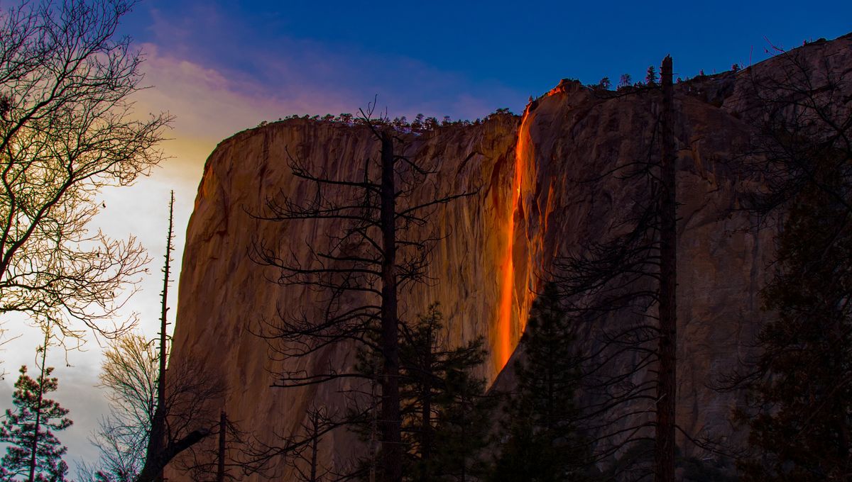 Horsetail Fall In Yosemite National Park Is Set To Glow A Brilliant ...