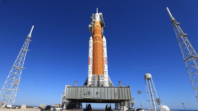 NASA’s Artemis II SLS (Space Launch System) rocket and Orion spacecraft stand vertical on mobile launcher 1 at Launch Complex 39B at NASA’s Kennedy Space Center