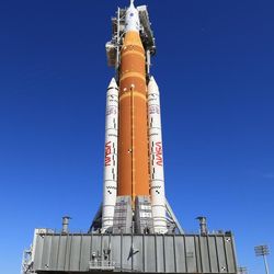NASA’s Artemis II SLS (Space Launch System) rocket and Orion spacecraft stand vertical on mobile launcher 1 at Launch Complex 39B at NASA’s Kennedy Space Center