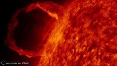a circular solar prominence dozens of earths in size