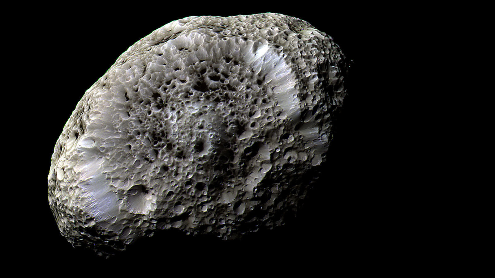 Hyperion looks a bit like a sea sponge Hyperion looks a bit like a sea sponge