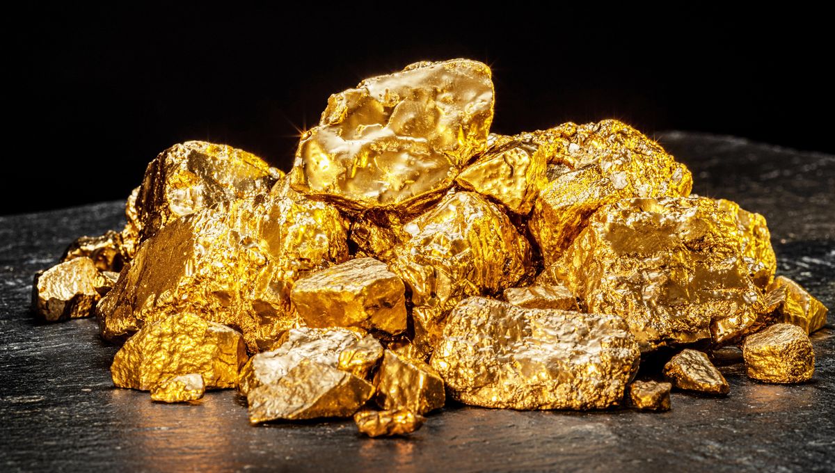Why Doesn't Gold Tarnish? The Answer May Be In The Way Its Atoms Are Arranged