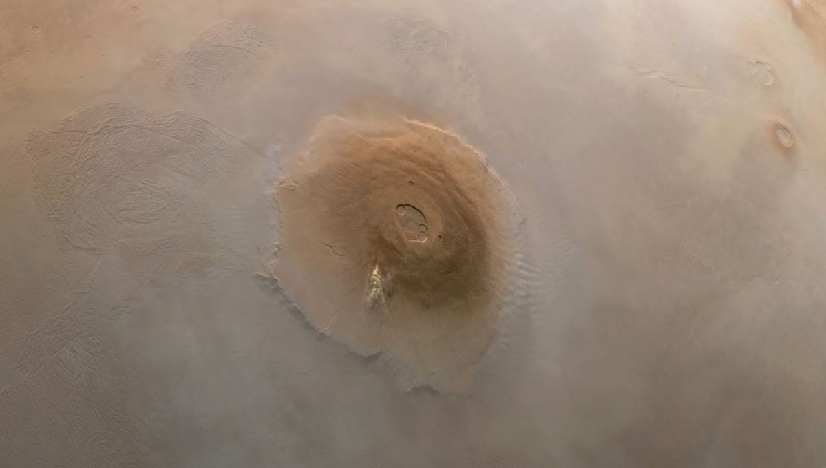 The Largest Volcano In The Solar System Is 600 Kilometers Across And A New Image Shows It Off In All Its Glory