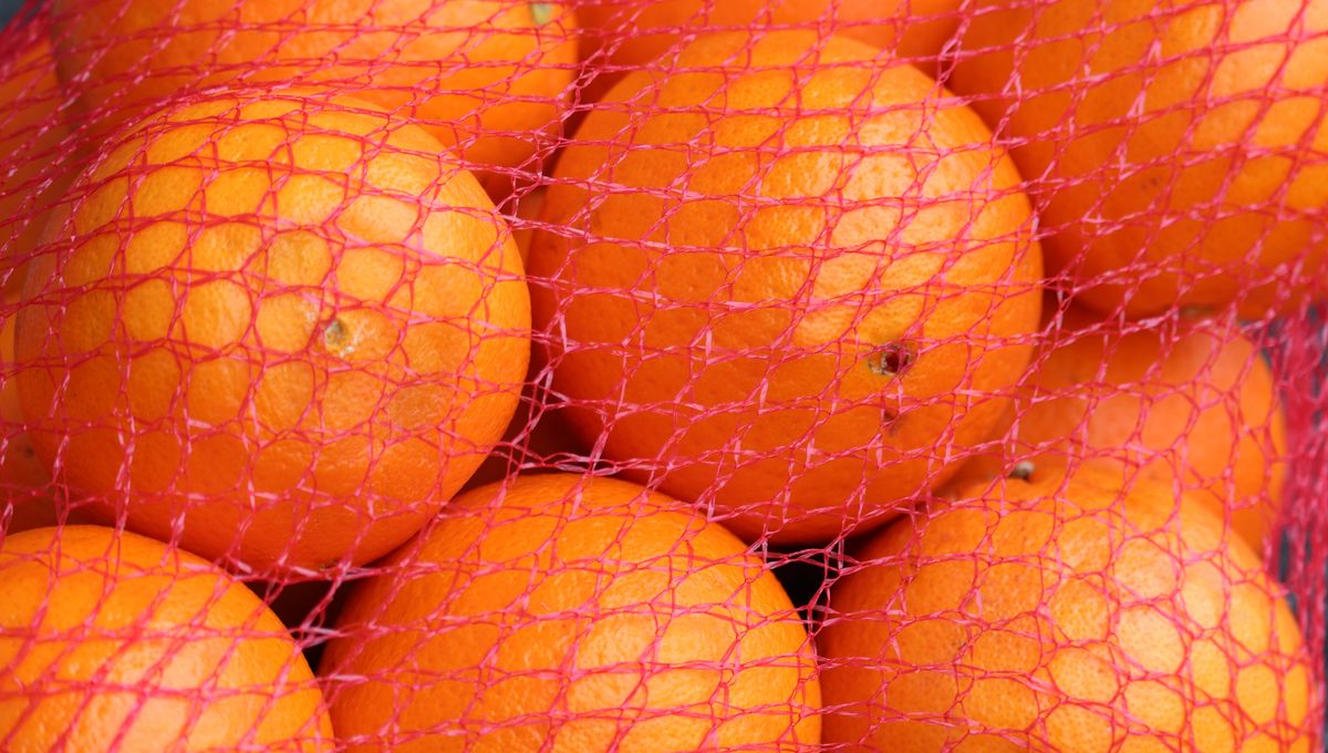 There’s An Ingenious Reason Why Oranges Are Sold In Those Red Net Bags