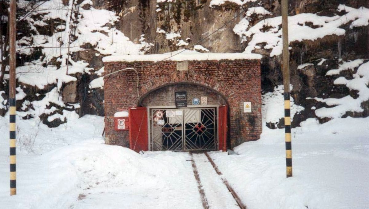 Uranium-Chomping Bacteria Found In Bowels Of Mine That Once Supplied Soviet Nuclear Weapons