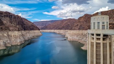 Lake Mead water levels as seen from Hoover Dam, showing the distinct white "bathtub ring" where water levels have dropped.