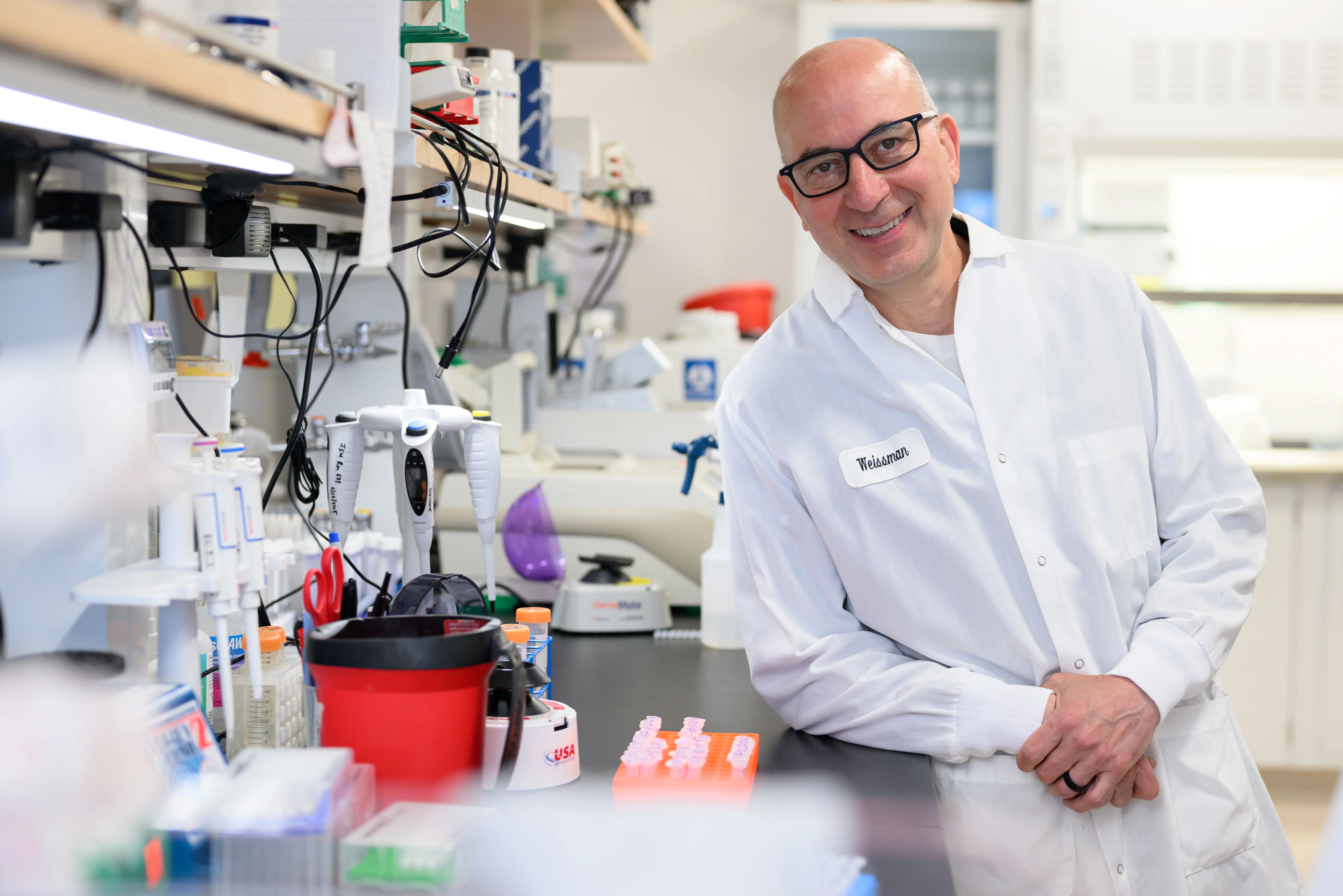 Jonathan Weissman at his lab at the Whitehead Institute Jonathan Weissman at his lab at the Whitehead Institute
