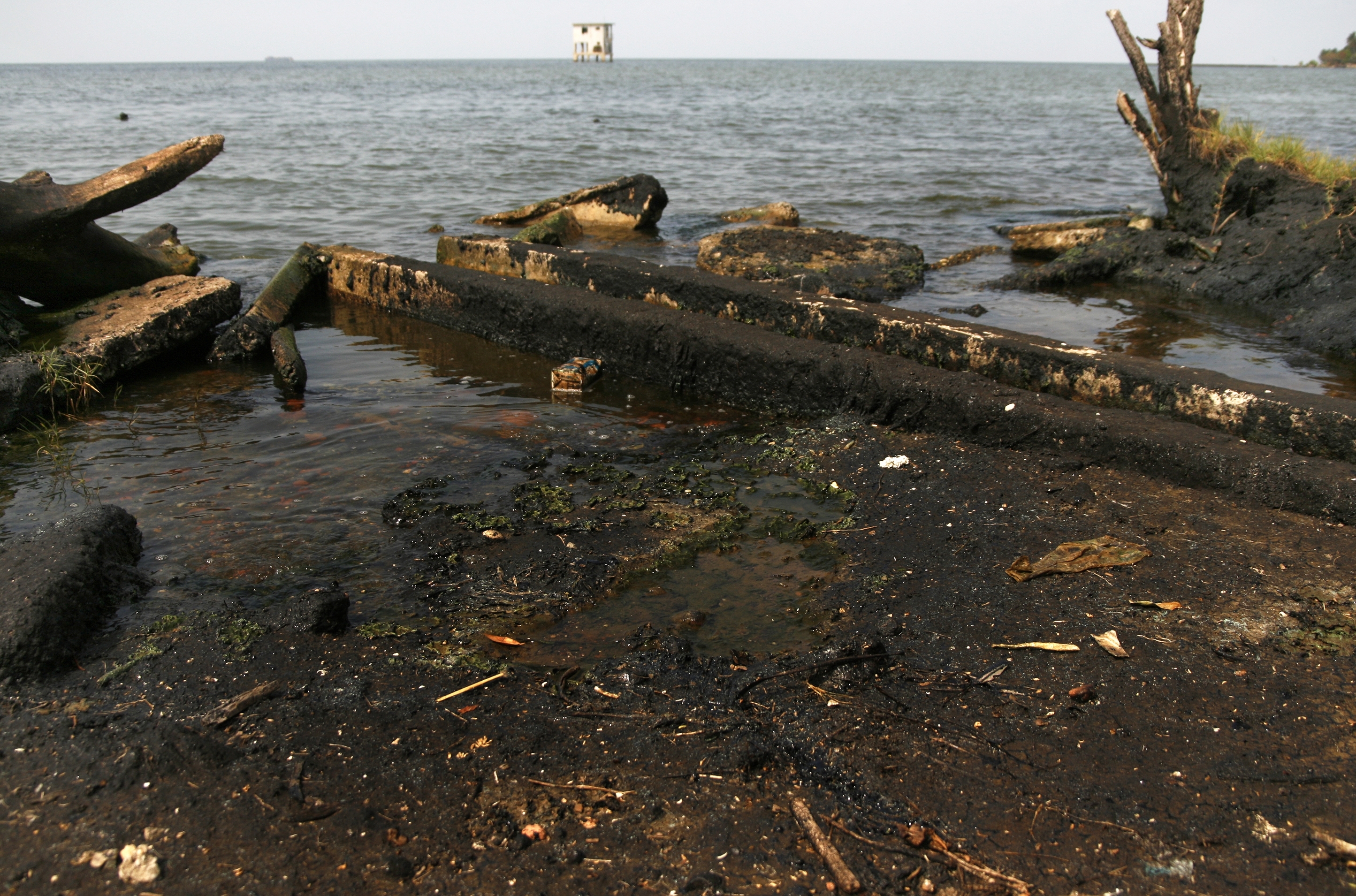 Lake Maracaibo oil spill