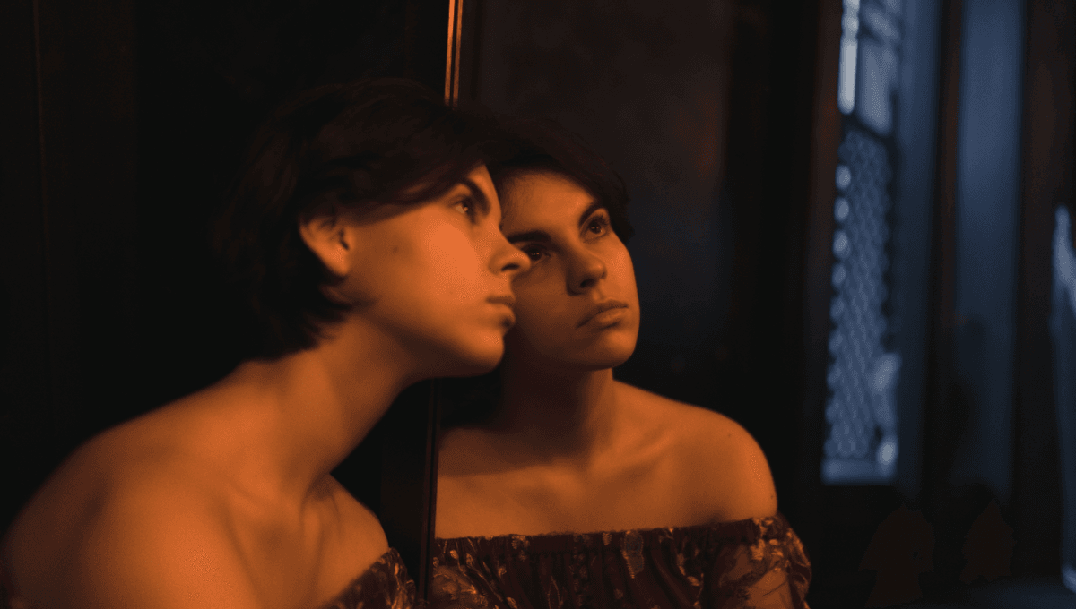Ghostly Mirror Encounters Put To The Test In Spooky Study That Challenged Haunted People To See An Apparition Whilst Being Monitored